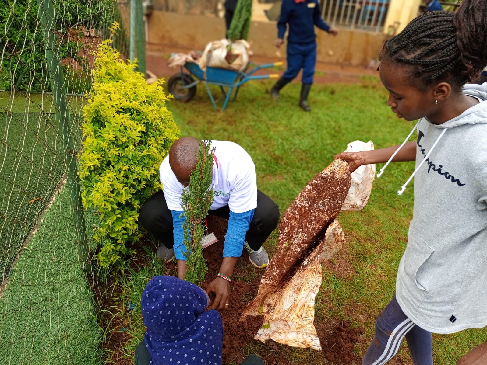 Taka Kazi Africa Impact